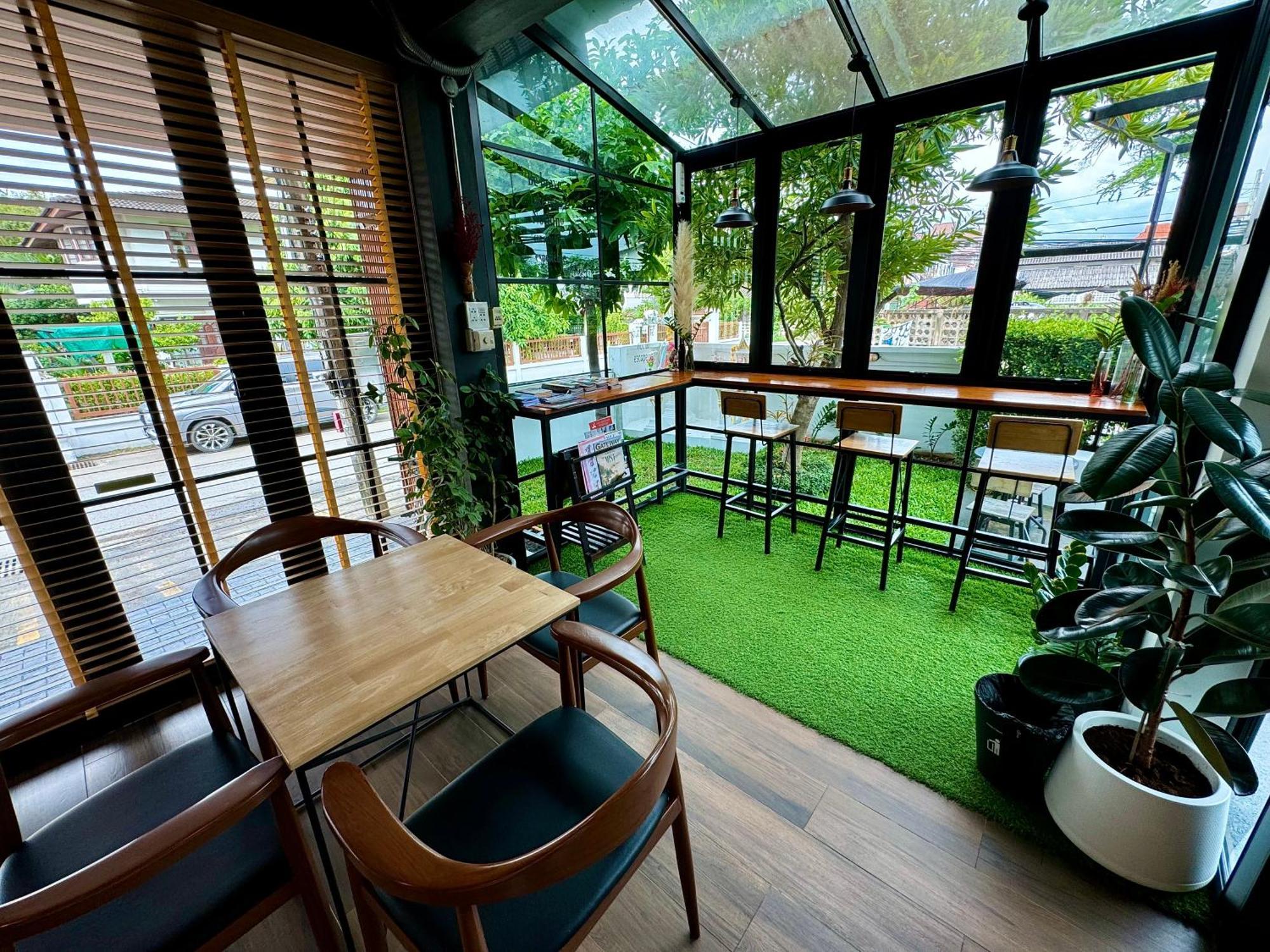 Tanwa Hotel Chiang Mai Bagian luar foto