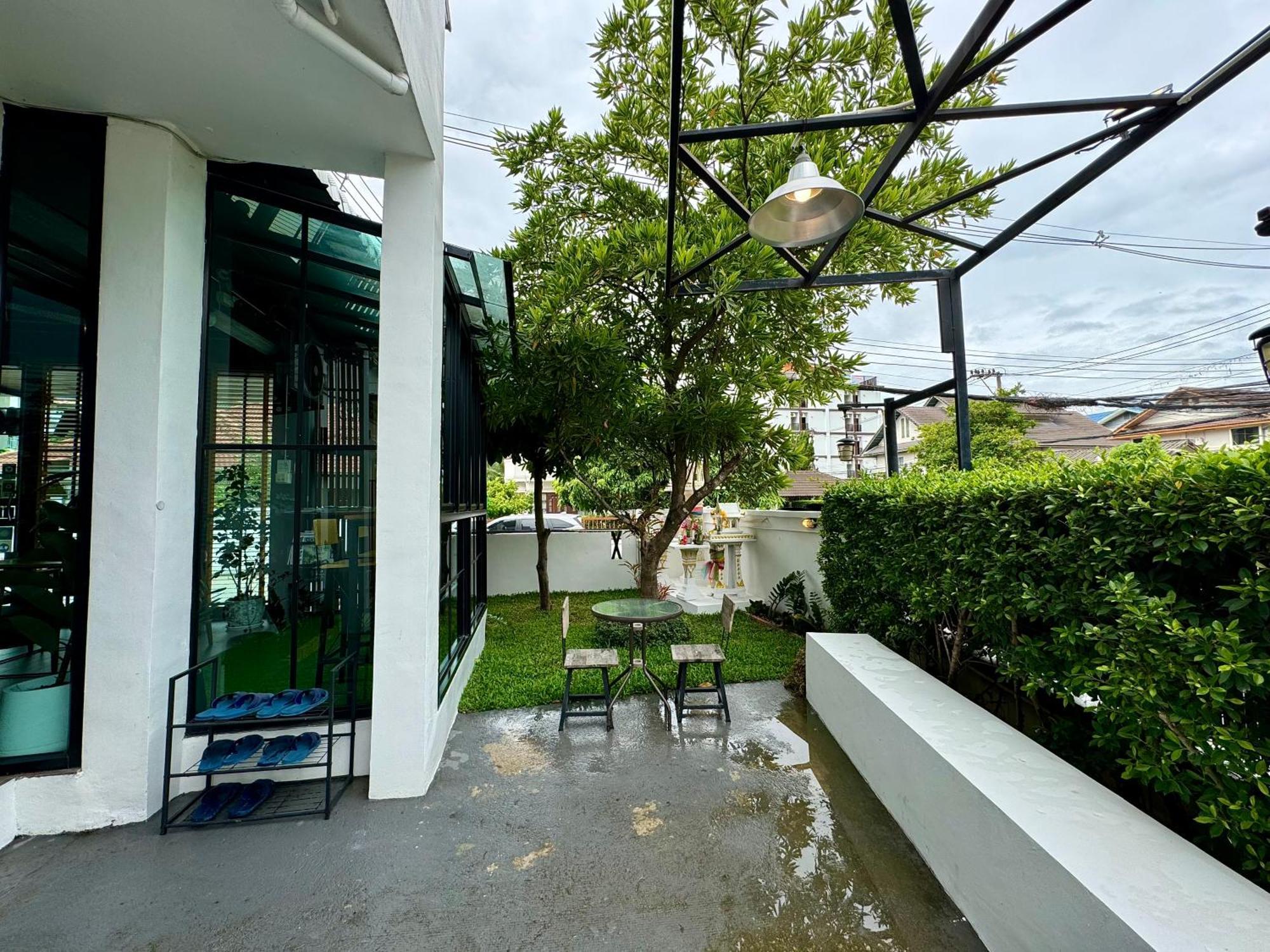 Tanwa Hotel Chiang Mai Bagian luar foto