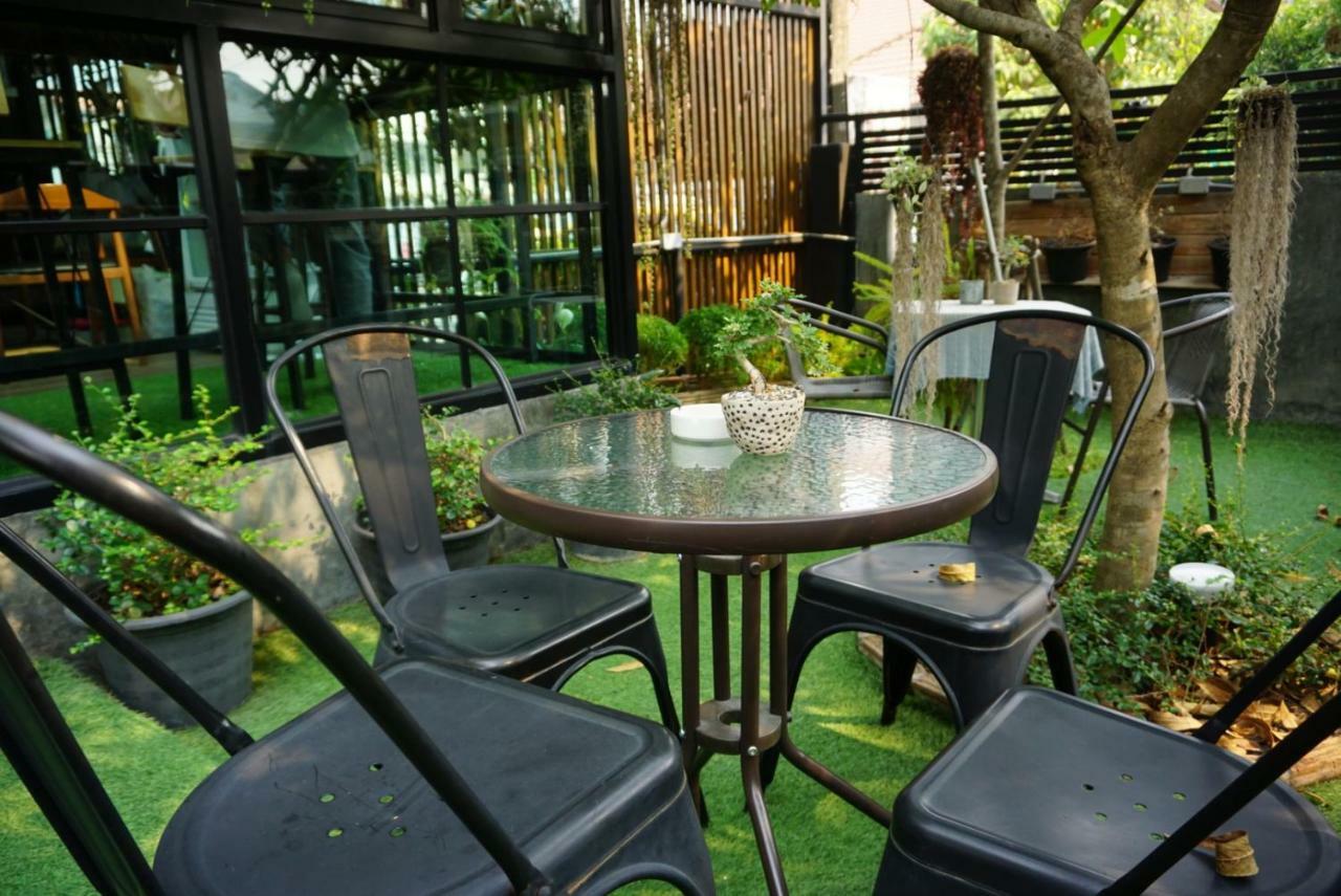 Tanwa Hotel Chiang Mai Bagian luar foto