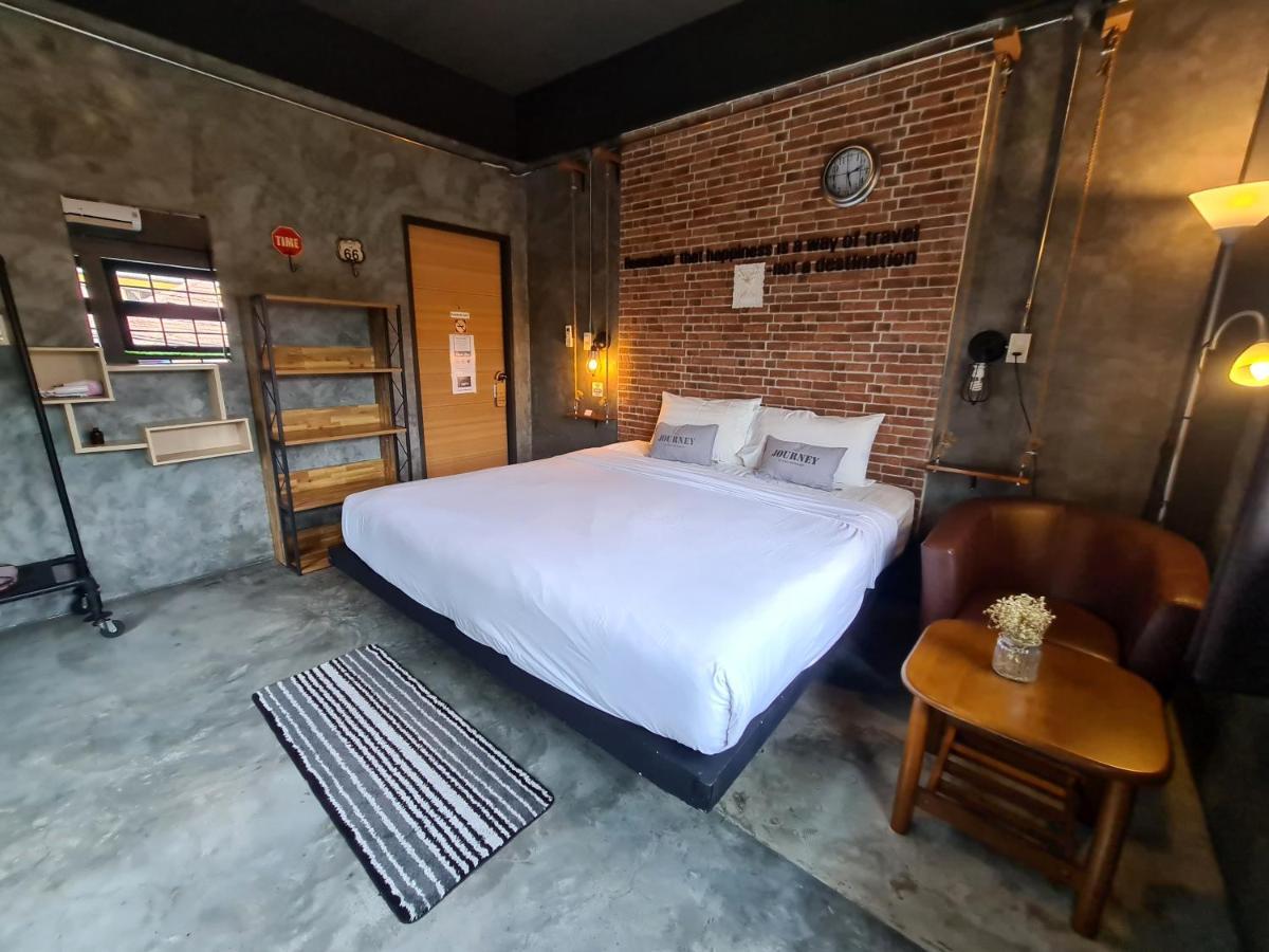 Tanwa Hotel Chiang Mai Bagian luar foto